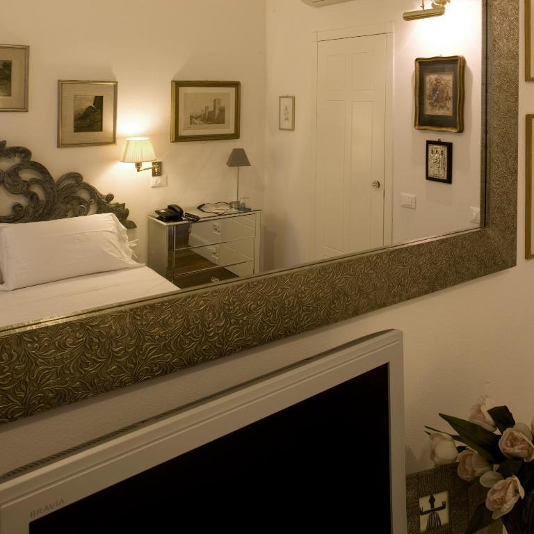 M Club De Luxe B&B Rávena Habitación foto